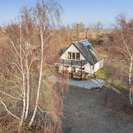 Fredeligt Nær Og * Nordenbro Vesteregn